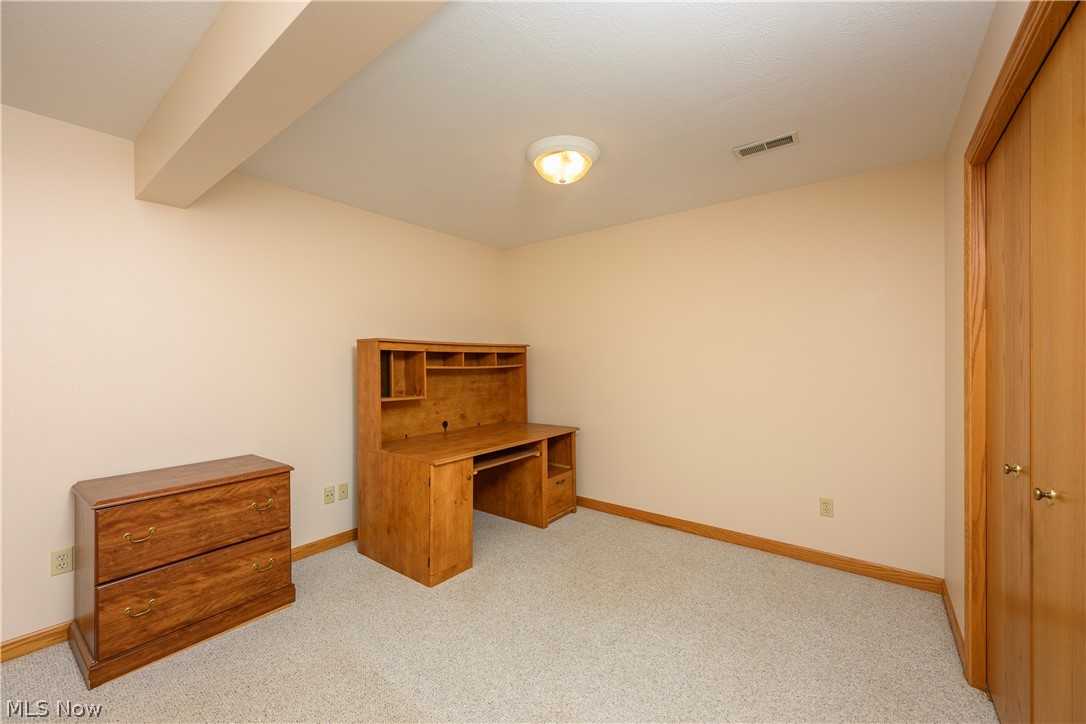 206 Shenandoah Boulevard Barberton OH 44203