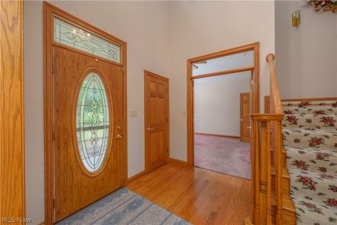 206 Shenandoah Boulevard Barberton OH 44203