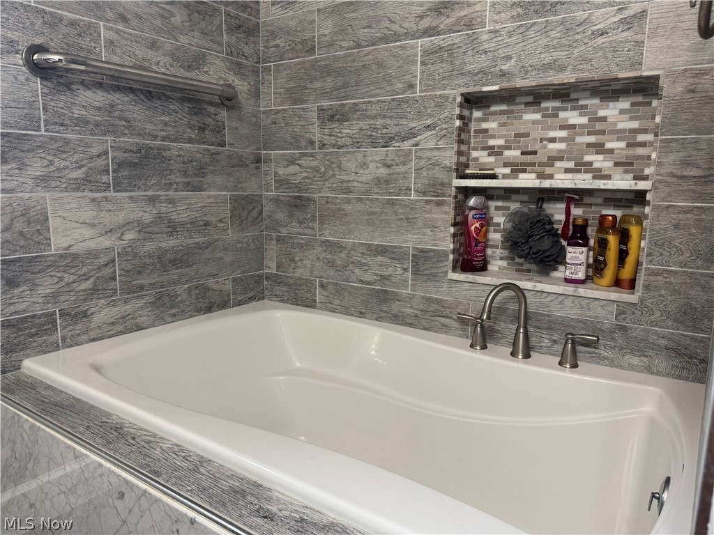 225 Forest Street Lagrange OH 44050