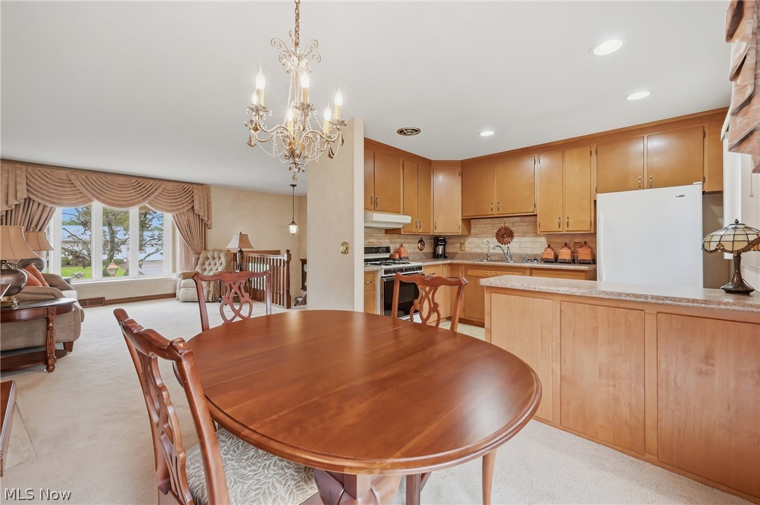 3654 Demura Drive SE Howland OH 44485