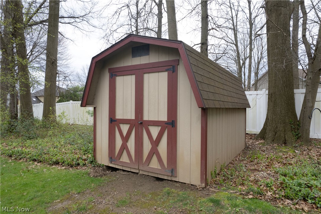 251 S Hametown Road Akron OH 44321