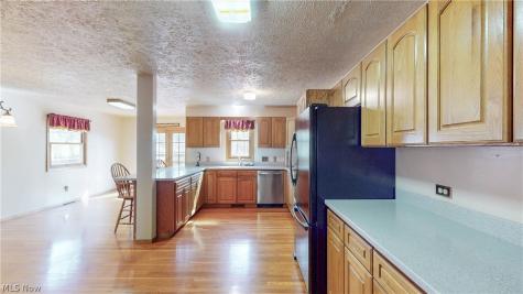 251 S Hametown Road Akron OH 44321
