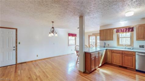 251 S Hametown Road Akron OH 44321