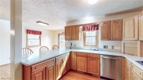 251 S Hametown Road Akron OH 44321
