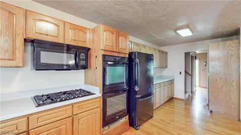 251 S Hametown Road Akron OH 44321