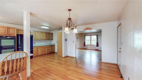 251 S Hametown Road Akron OH 44321