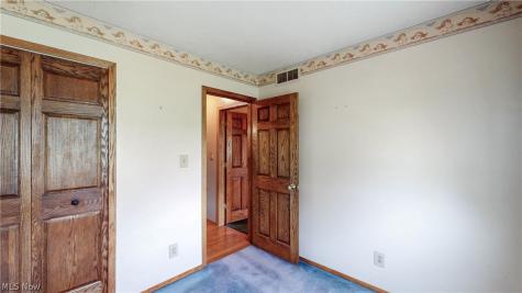 251 S Hametown Road Akron OH 44321
