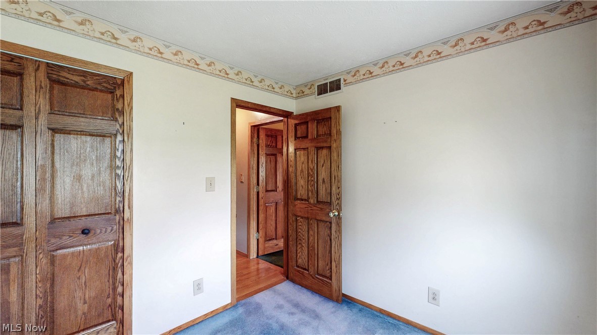 251 S Hametown Road Akron OH 44321