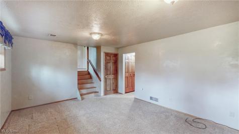 251 S Hametown Road Akron OH 44321