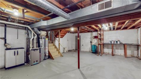 251 S Hametown Road Akron OH 44321