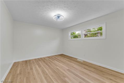 10763 Gate Post Road Strongsville OH 44149