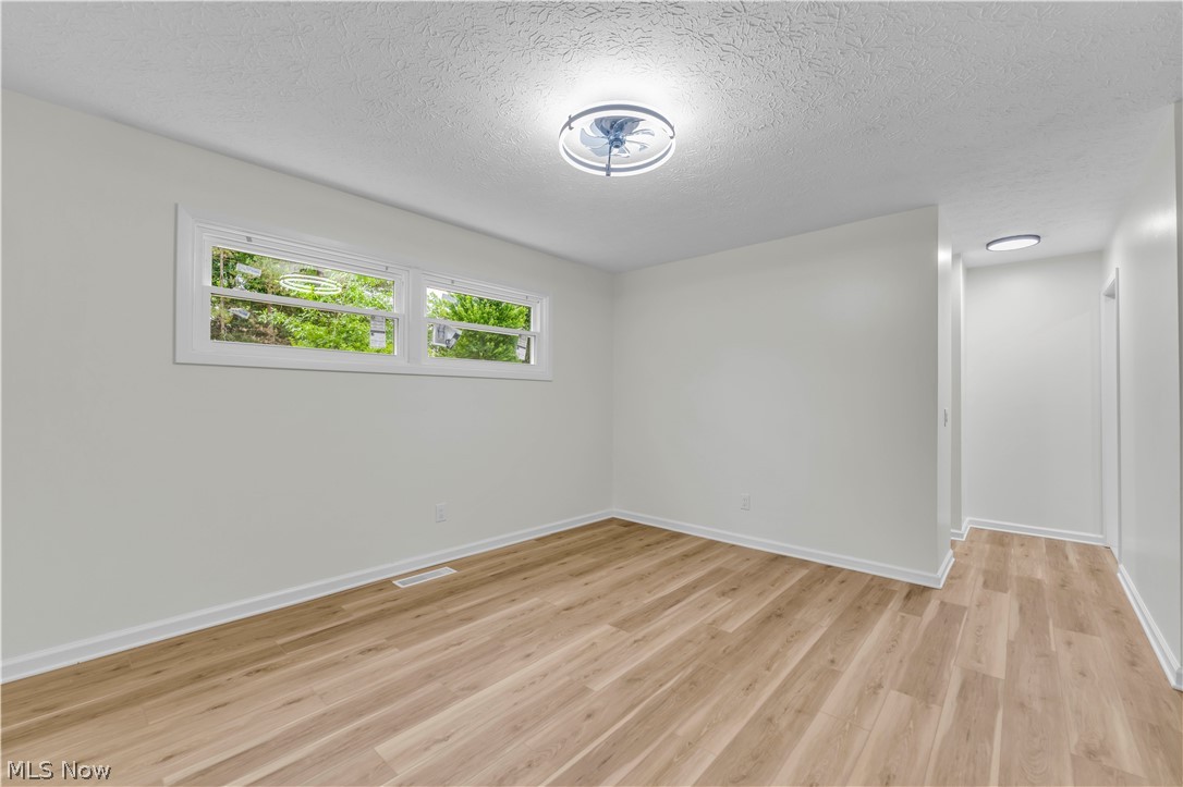 10763 Gate Post Road Strongsville OH 44149