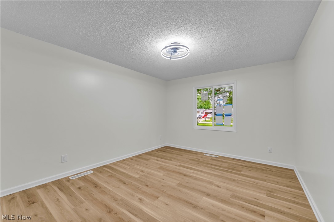 10763 Gate Post Road Strongsville OH 44149