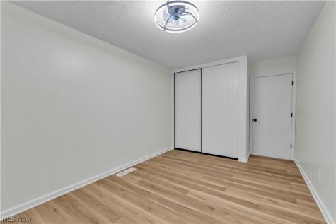 10763 Gate Post Road Strongsville OH 44149