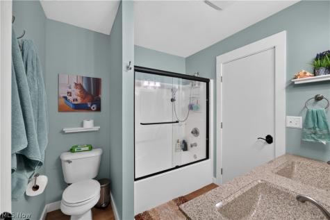 797 Royal Circle Howard OH 43028