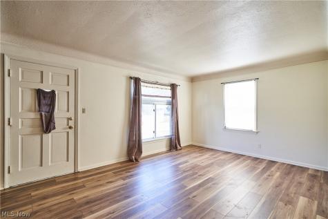 5170 Arch Street Maple Heights OH 44137