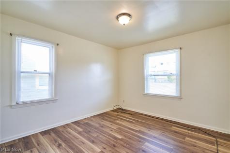 5170 Arch Street Maple Heights OH 44137