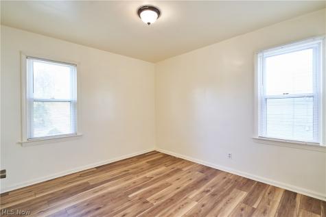 5170 Arch Street Maple Heights OH 44137