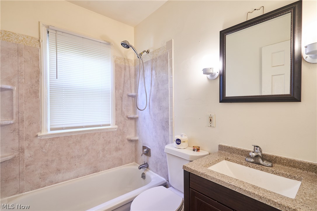 5170 Arch Street Maple Heights OH 44137