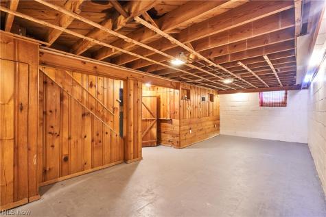 5170 Arch Street Maple Heights OH 44137