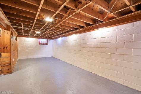 5170 Arch Street Maple Heights OH 44137