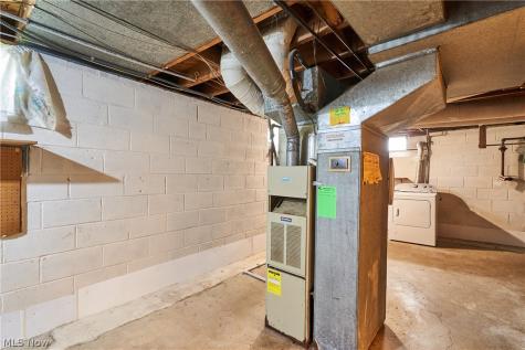 5170 Arch Street Maple Heights OH 44137