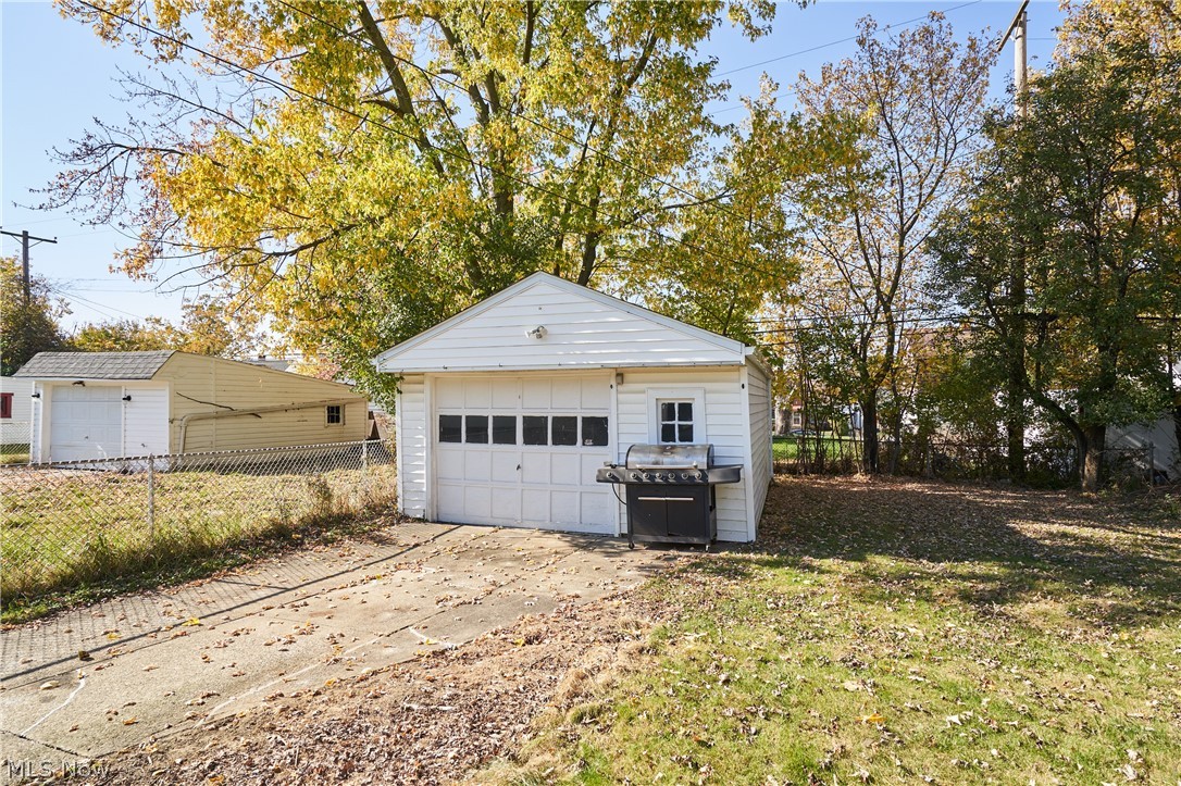 5170 Arch Street Maple Heights OH 44137