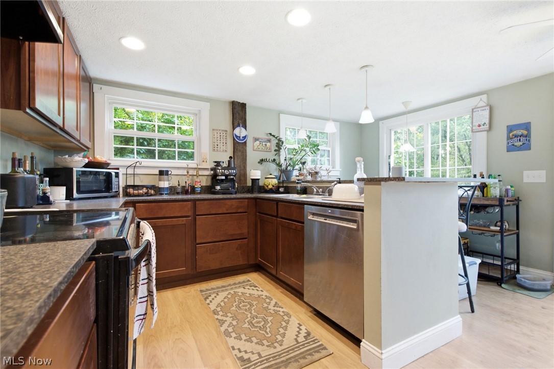 14524 Mayfield Road Huntsburg OH 44046