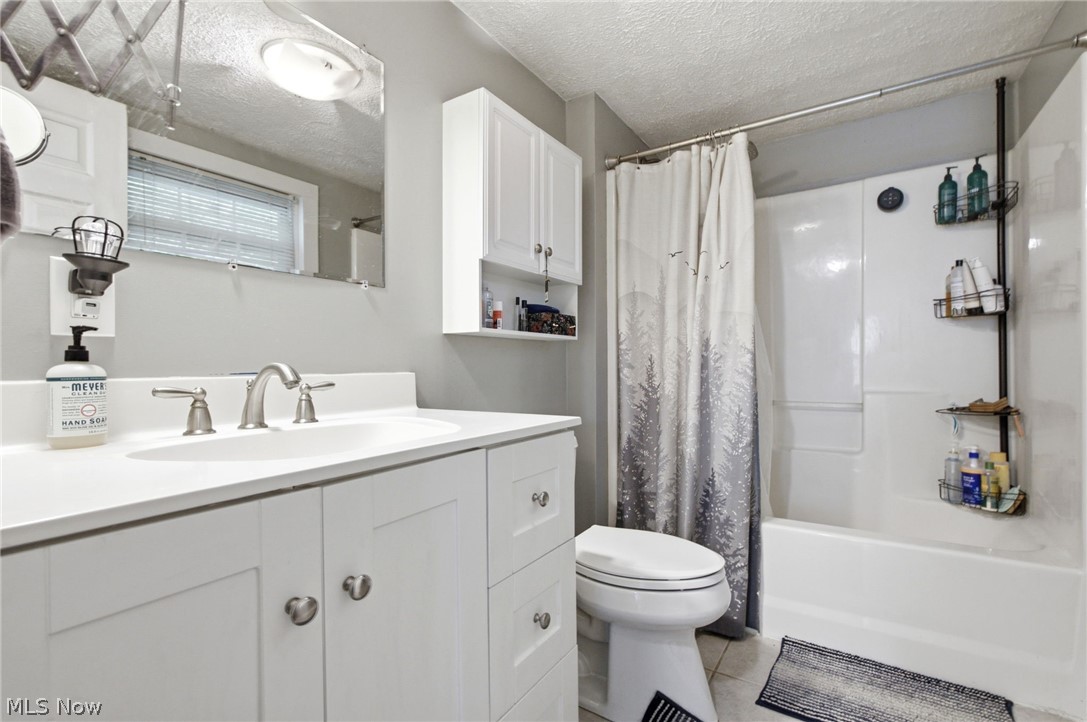 14524 Mayfield Road Huntsburg OH 44046
