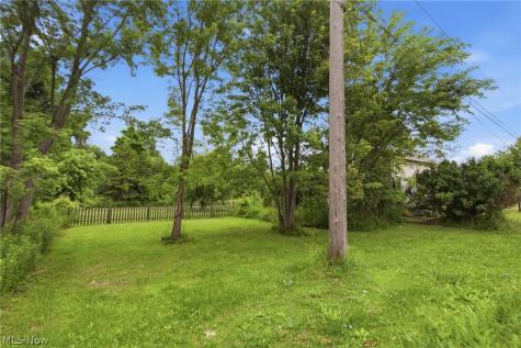 14524 Mayfield Road Huntsburg OH 44046