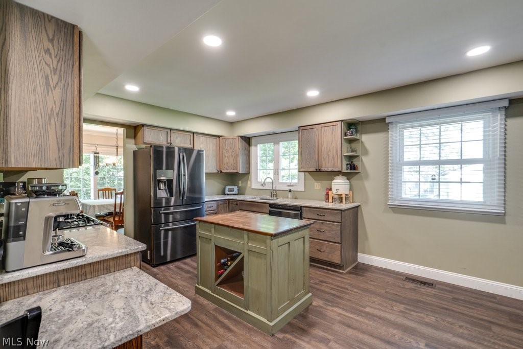 339 S Park Drive Aurora OH 44202