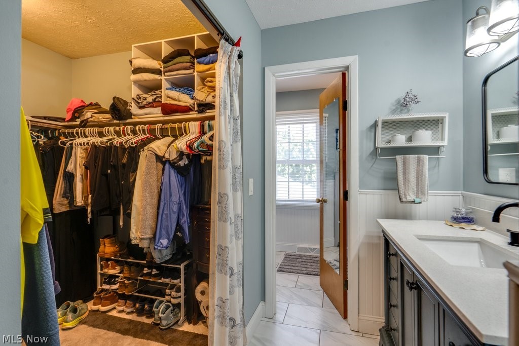 339 S Park Drive Aurora OH 44202