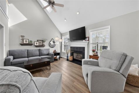 3312 Woods Trail Kent OH 44240