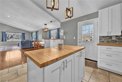 6487 Kingsdale Boulevard Parma Heights OH 44130