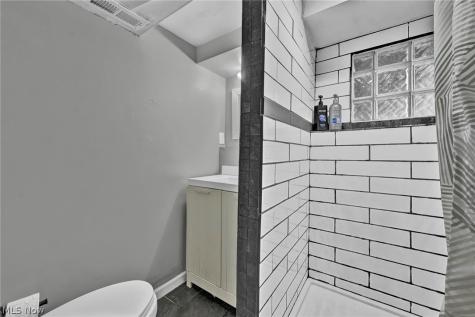 6487 Kingsdale Boulevard Parma Heights OH 44130
