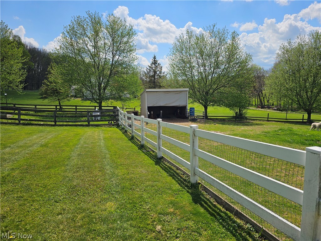 2363 Tabor Ridge Road NE New Philadelphia OH 44663