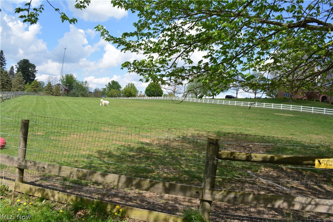 2363 Tabor Ridge Road NE New Philadelphia OH 44663