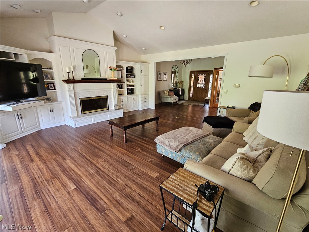 2363 Tabor Ridge Road NE New Philadelphia OH 44663