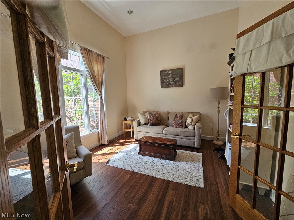 2363 Tabor Ridge Road NE New Philadelphia OH 44663