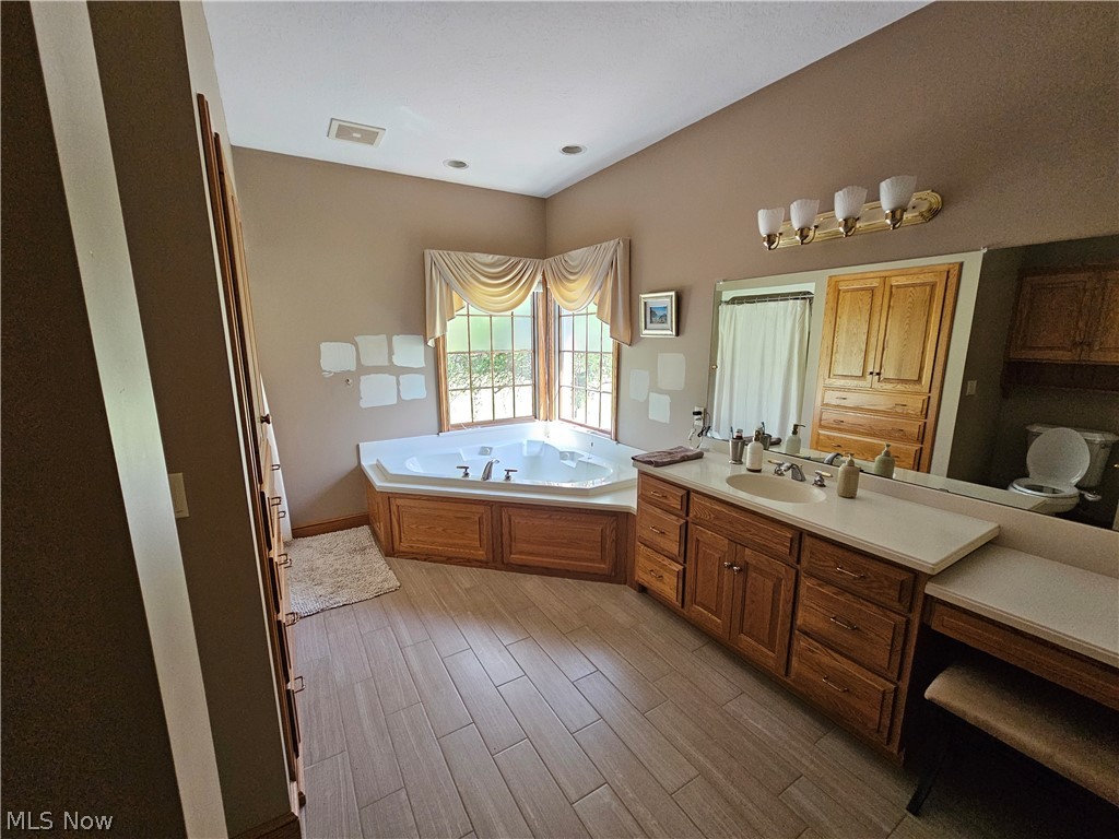 2363 Tabor Ridge Road NE New Philadelphia OH 44663