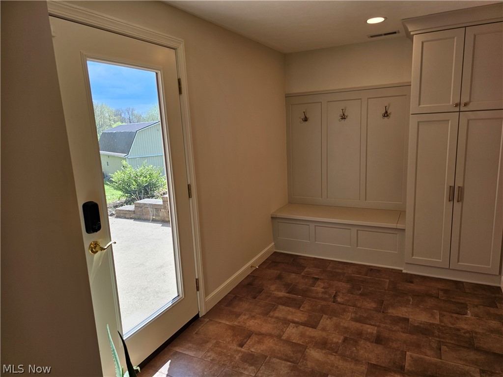 2363 Tabor Ridge Road NE New Philadelphia OH 44663