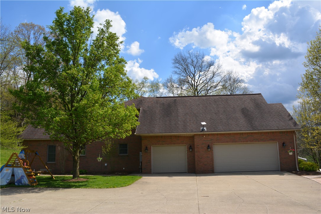 2363 Tabor Ridge Road NE New Philadelphia OH 44663