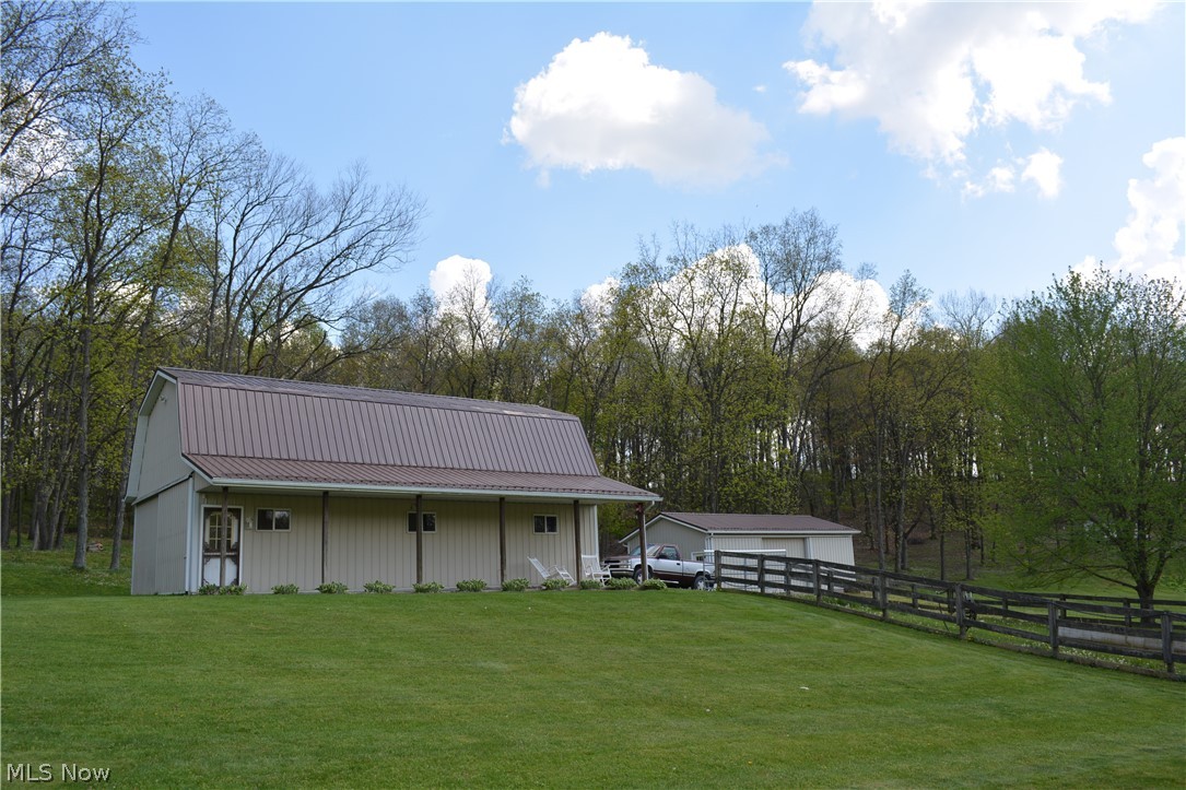 2363 Tabor Ridge Road NE New Philadelphia OH 44663
