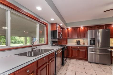 8831 Pine Tree Drive Macedonia OH 44056