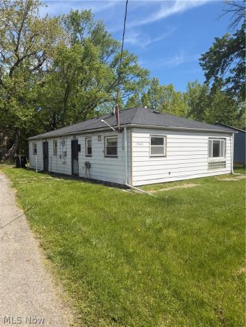 19003 Firwood Road Cleveland OH 44110