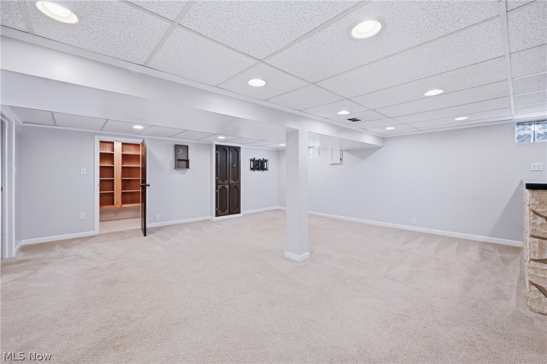 245 Manor Avenue Struthers OH 44471