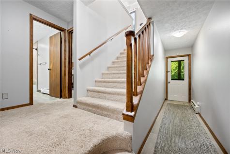 2391 Lyndon Drive Uniontown OH 44685