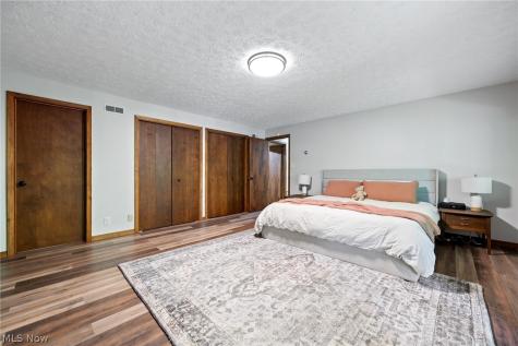 2391 Lyndon Drive Uniontown OH 44685