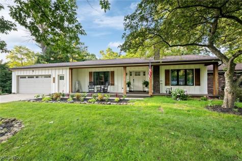 2391 Lyndon Drive Uniontown OH 44685