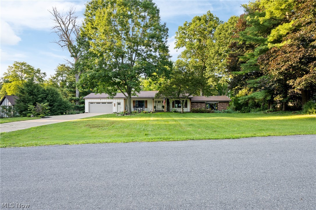2391 Lyndon Drive Uniontown OH 44685